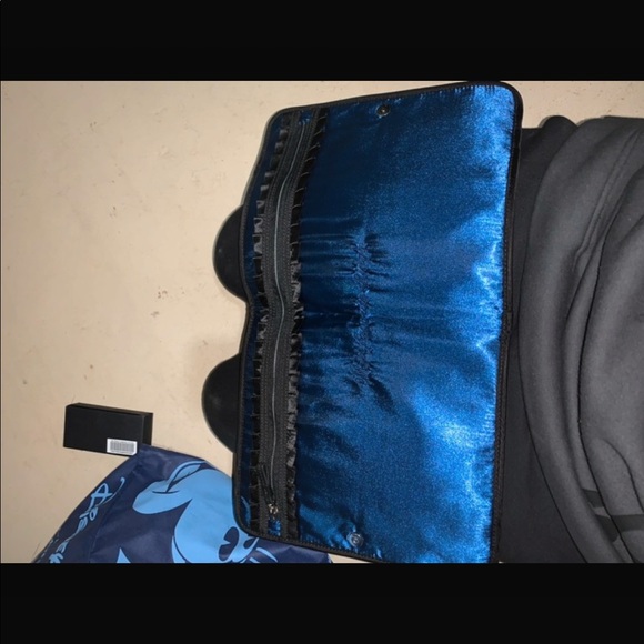 Tumi undergarments holder - Picture 2 of 5